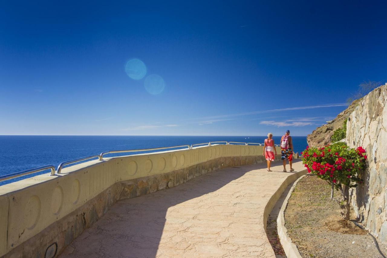 Beachfront Studio Apartment Puerto Rico เปอร์โตริโก ภายนอก รูปภาพ